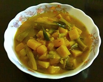 Sindhi kadhi (Sindhi curry) recipe – Vegetables in tangy gram flour gravy