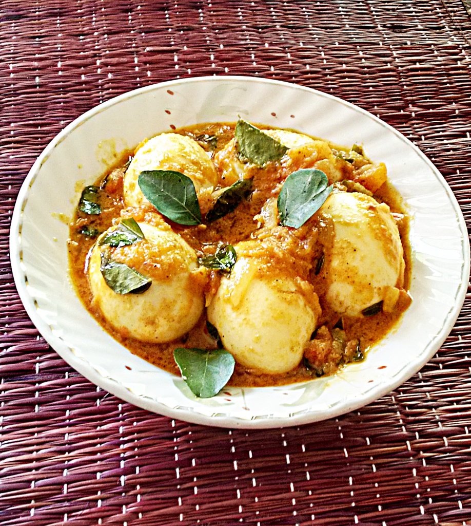 Kerala style egg curry – Egg roast recipe (Kerala mutta roast) step by step recipe