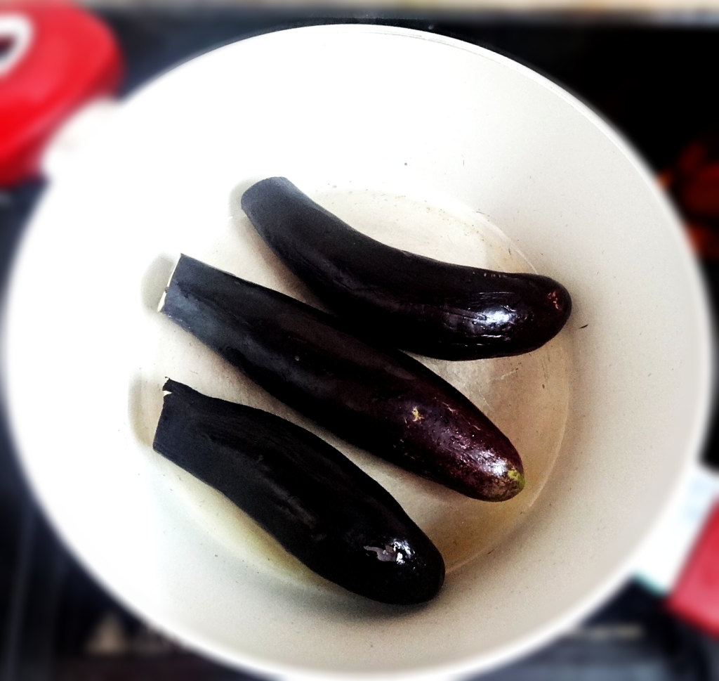 eggplant potatoes and peas curry