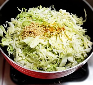 Cabbage Senagapappu Vepudu recipe steps